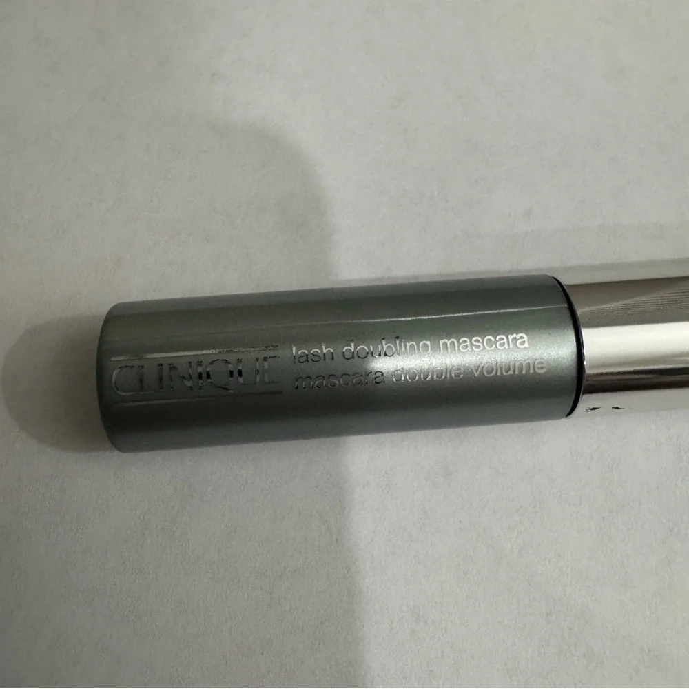 N/A clinique lash